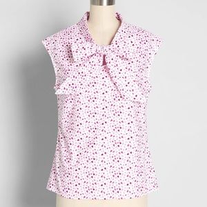 ModCloth Retrolicious So Full of Heart Tie-Neck Top Size M